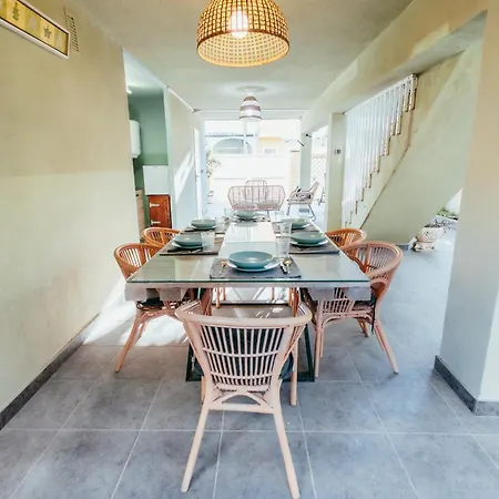 Garden On The Beach, 50m To Beach, Chill Out, Large Terrace Holiday home
